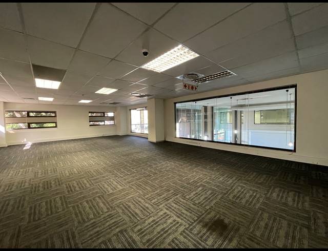 1,604M² OFFICE TO LET IN SANDTON CENTRAL